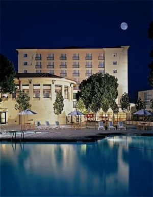 Crowne Plaza Cabana
